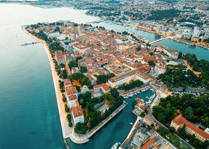 'one Tree' Apartment, Old Town Апартаменты *